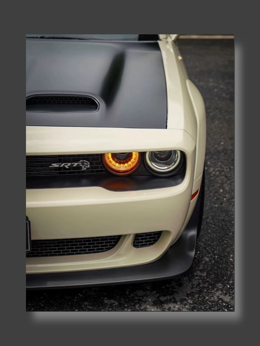 GearMoodz™️ LED Glow Frame - Dodge Challenger SRT Hellcat